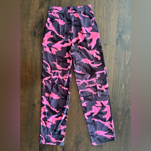 Pink cargo camouflage pants XS - Picture 4 of 5